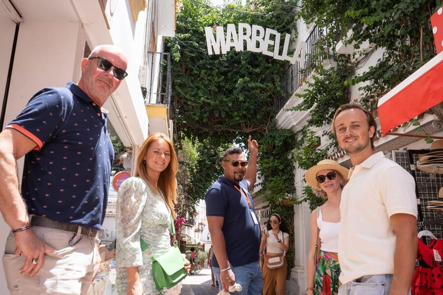 Explore Marbella Old Town: Authentic Tapas Food Tour - Plaza de los Naranjos, the Evening’s Landmark