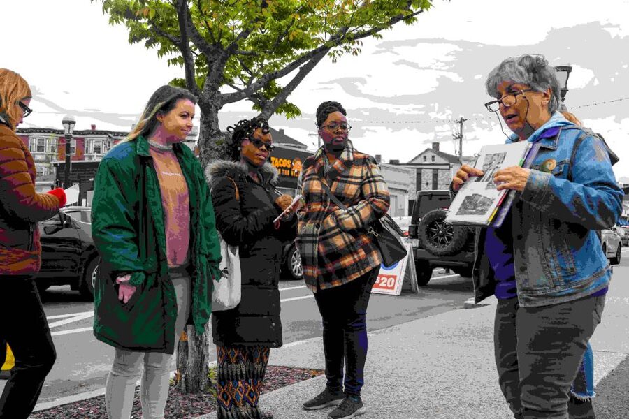 Federal Hill: Crime and Cuisine Food Tour - Starting under the La Pigna archway