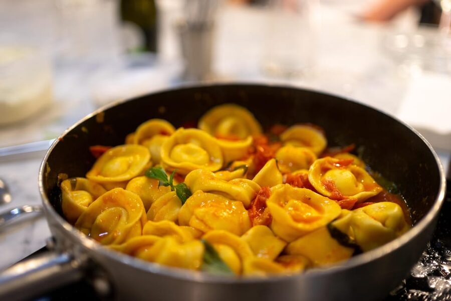 Florence: Cooking Class with Local Food Market Tour - Starting at the Central Market with a local chef