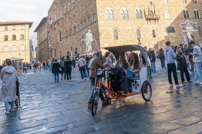 Florence Exclusive PRIVATE Food Tour with 6 or 10 Tastings - Ponte Vecchio, the Arno, and a famous crossing