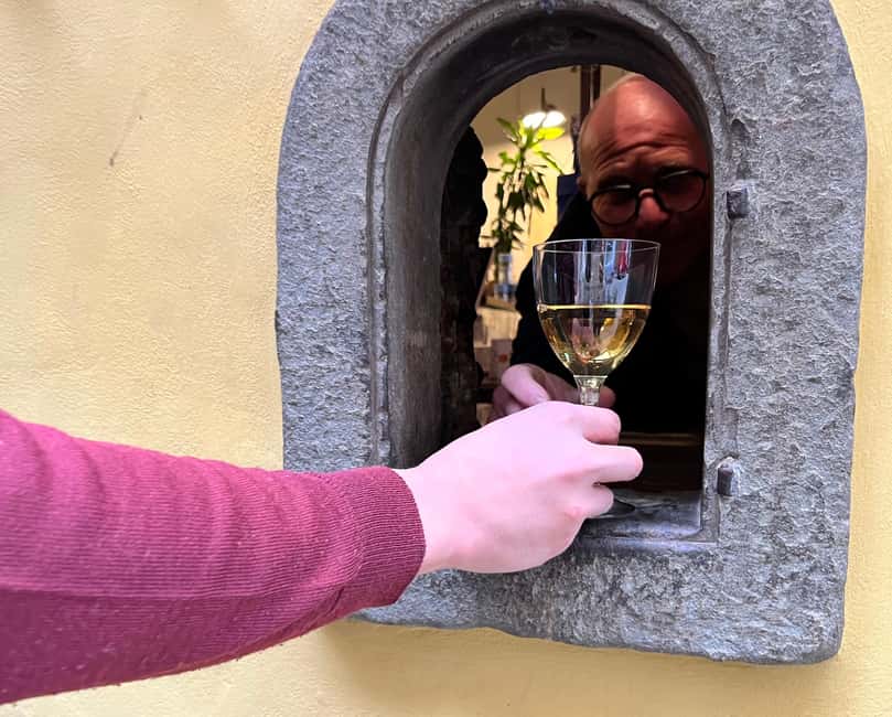 Florence: Food Walking Tour with Local Steak and Tuscan Wine - Starting among Florence’s great Renaissance sights