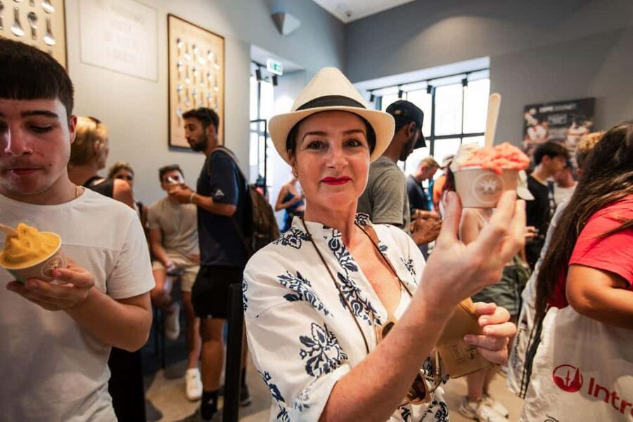 Florence Foodies Tour: Savor Tuscan Flavors & Fine Wine - Biscotti and Vin Santo to finish