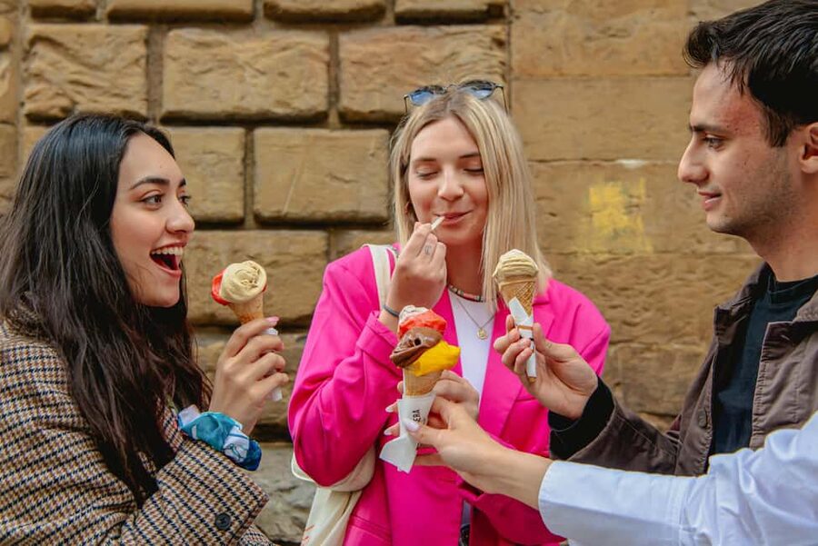 Florence: Private Food Walking Tour with Tuscan Classics - Meeting at Panini Schiaccia Passera