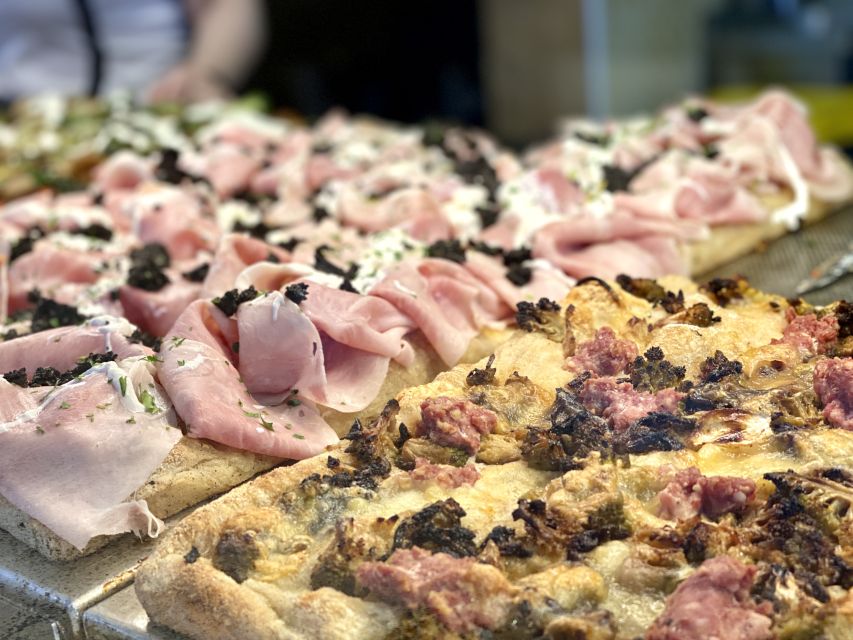 Florence: Street Food Tour with Wine & Local Guide - Schiacciata, wine, and classic Tuscan flavors
