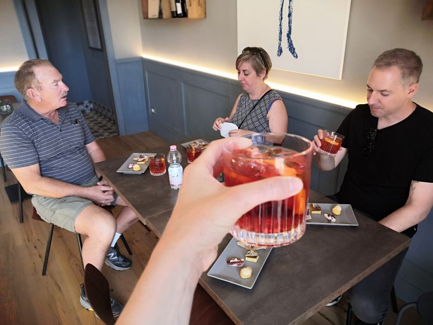 Florence: Sunset Wine and Food Tour - Who should book this Florence food tour?