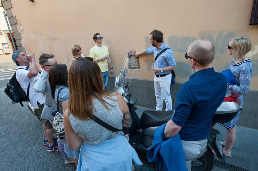Florence: Sunset Wine and Food Tour - Gelato, vin santo, and the finish