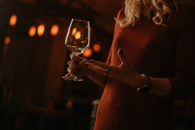 Food and Wine Tasting in Budapest City Center with Sommelier - A close look at the two-hour format