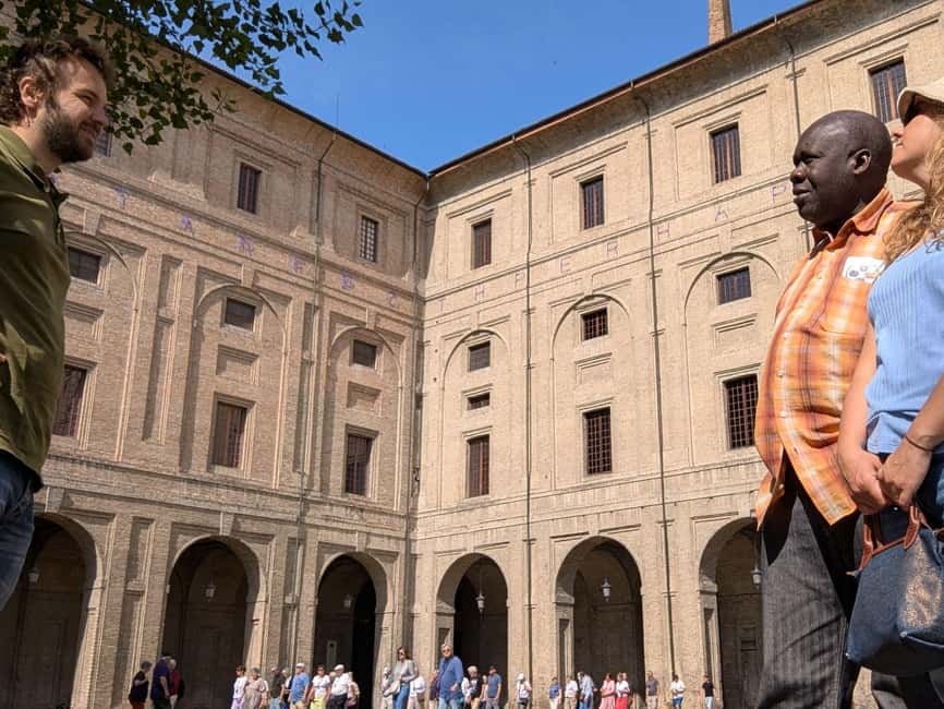 Food Tour with Tastings & Sightseeing in Parma - What the guide adds between bites