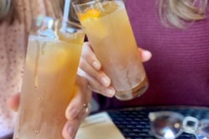 French Quarter Small-Group Cocktail and Foodie Crawl - Why the guide matters so much