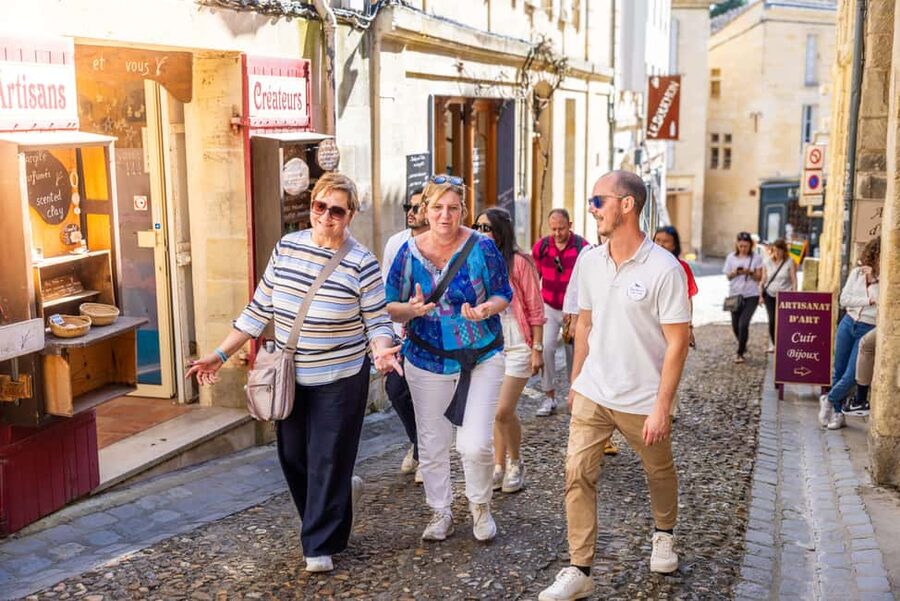From Bordeaux: Saint-Emilion Guided Wine Tasting Tour - Leaving Bordeaux in a small, comfortable group