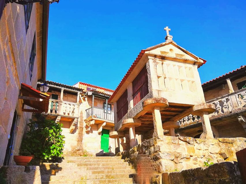 From Santiago: Rías Baixas Galicia Seafood & Wine Day Tour - Guides, language, and the quality of the day