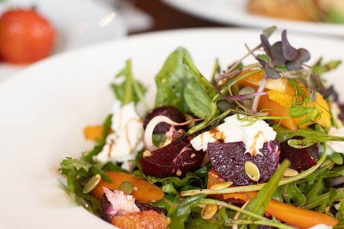 Full-Day Wine Tasting Tour in Auckland with 3-Course Vineyard Lunch - The fourth winery needs confirmation