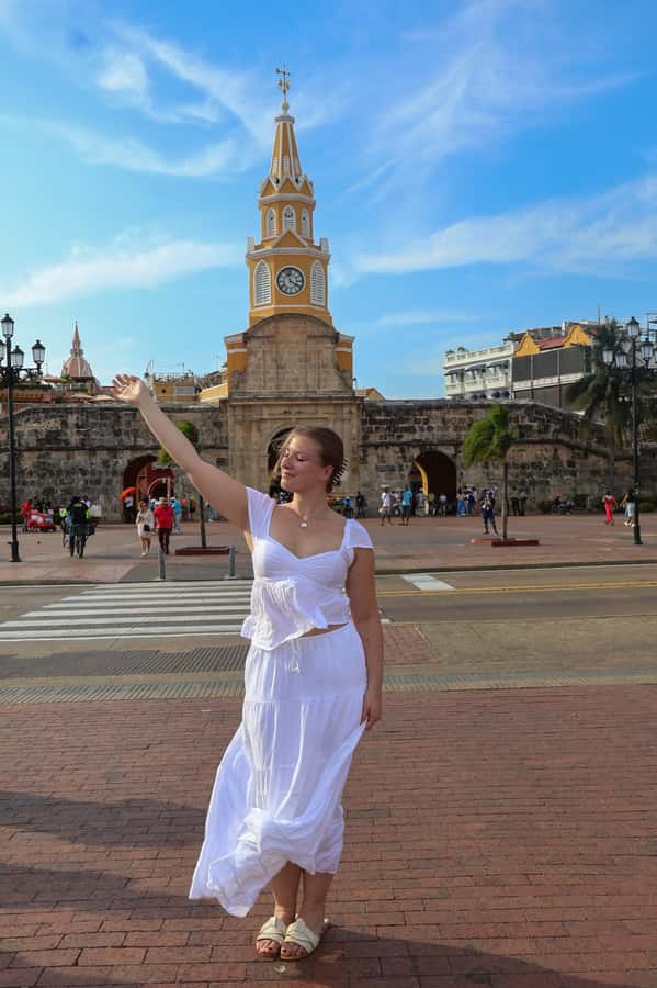 Gastronomic tour and professional photos in the old city - Tasting Cartagena one small bite at a time