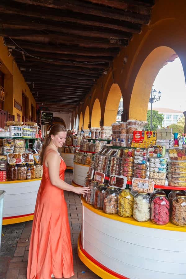 Gastronomic tour and professional photos in the old city - What the photography adds to a food tour
