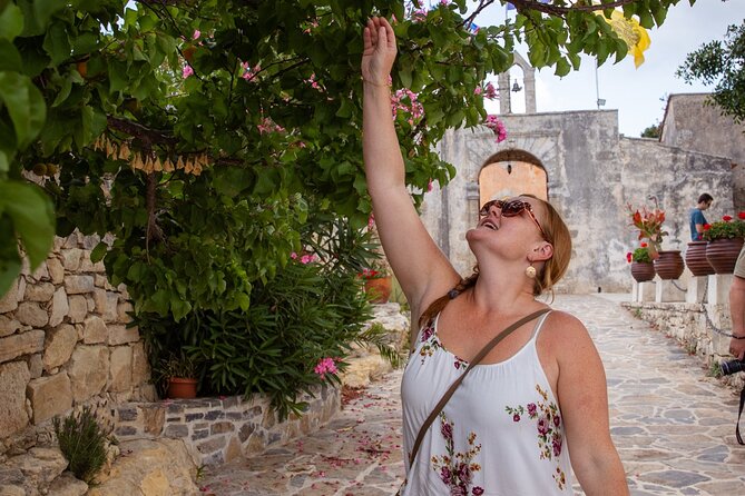Gastronomy tour and wine tasting in traditional villages - Armeni and the slow art of Greek coffee