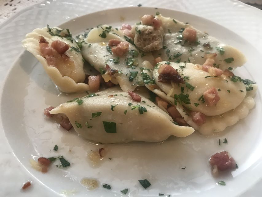 Gdansk Traditional Food Tour with Old Town Sightseeing - Coffee, dessert, and the final stop