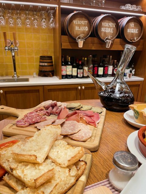 Girona Evening Food Tour & Tapas Bar Experience - Bridges, lanes and Girona stories