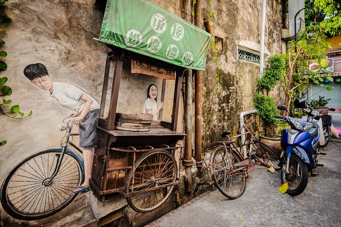 Good Morning Penang Food Tour with 15+ Tastings - Penang laksa and regional flavor