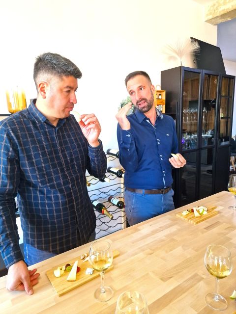 Gourmet Experience: Tasting of Spanish Cheeses and Wines - Who should book this experience?