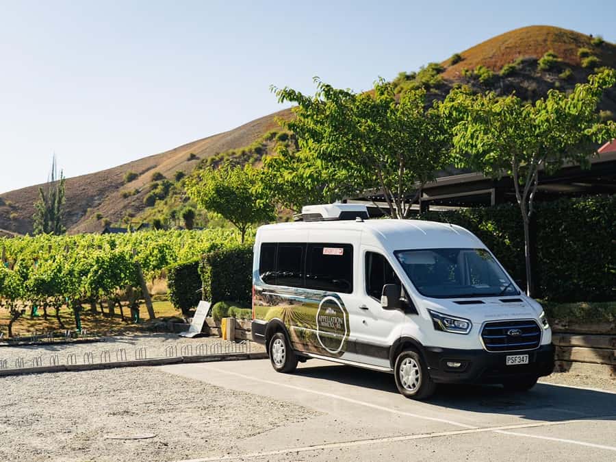 Gourmet Food and Wine Tour with Lunch and Wine Tastings - A full day through three Central Otago wine areas
