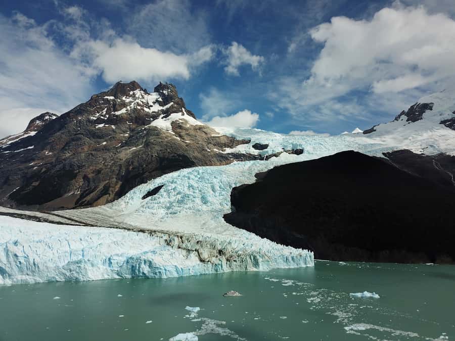 Gourmet Glacier Cruise & Footbridges of Perito Moreno - Boca del Diablo and Upsala Channel