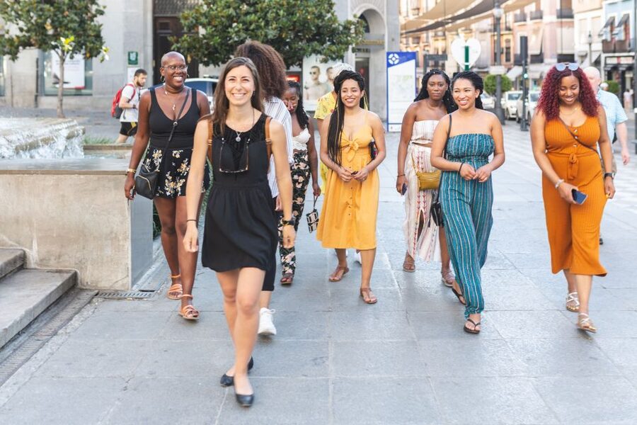 Granada: Tapas Crawl - Who will enjoy this Granada evening?