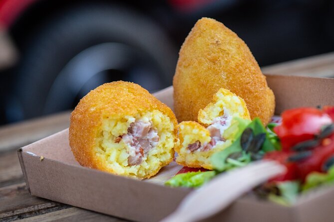 Greenwich Village Food Tour | Tasty Tours NYC - Cornelia Street and the Taylor Swift photo stop