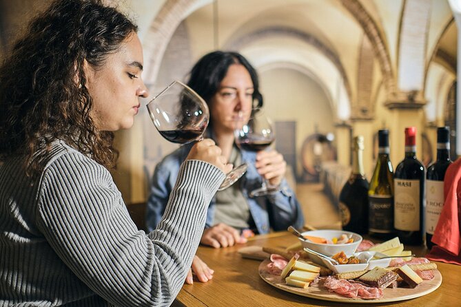 Guided Food Tour with Wine Tastings in Genoa - Porta Soprana and Genoa’s famous son