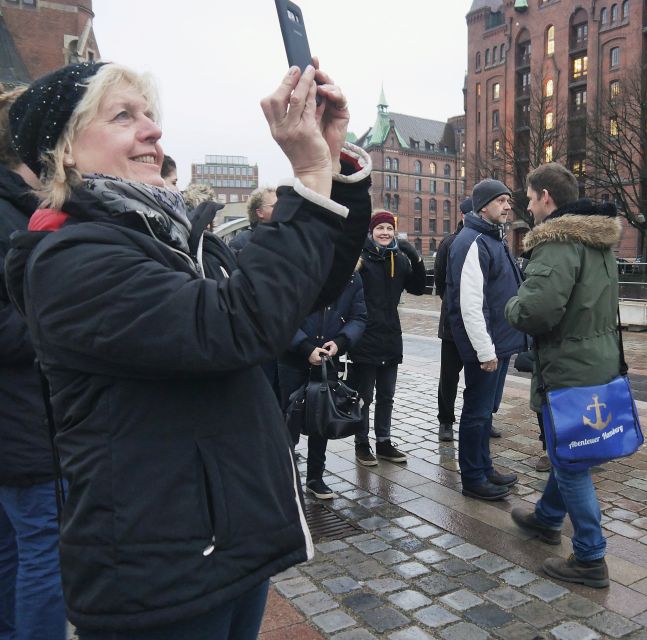 Hamburg: Elbphilharmonie Plaza and HafenCity Food Tour - What the guide adds to the experience
