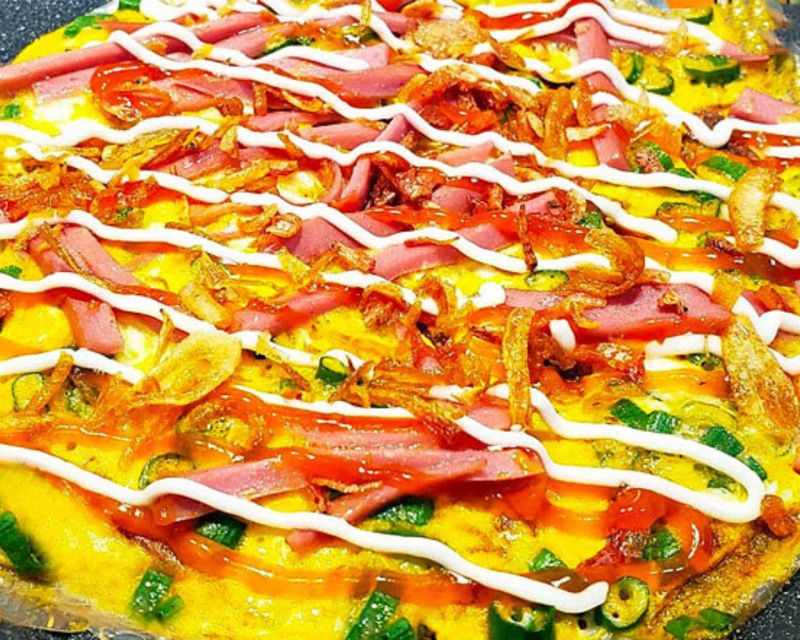 Hanoi: 7 Tastings Street Food Tour with Train Street - Bun cha and the main savory dishes