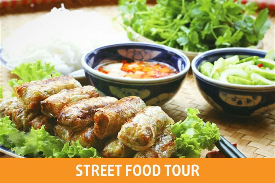 Hanoi: 7 Tastings Street Food Tour with Train Street - Vietnamese pizza, pancakes, and grilled choices