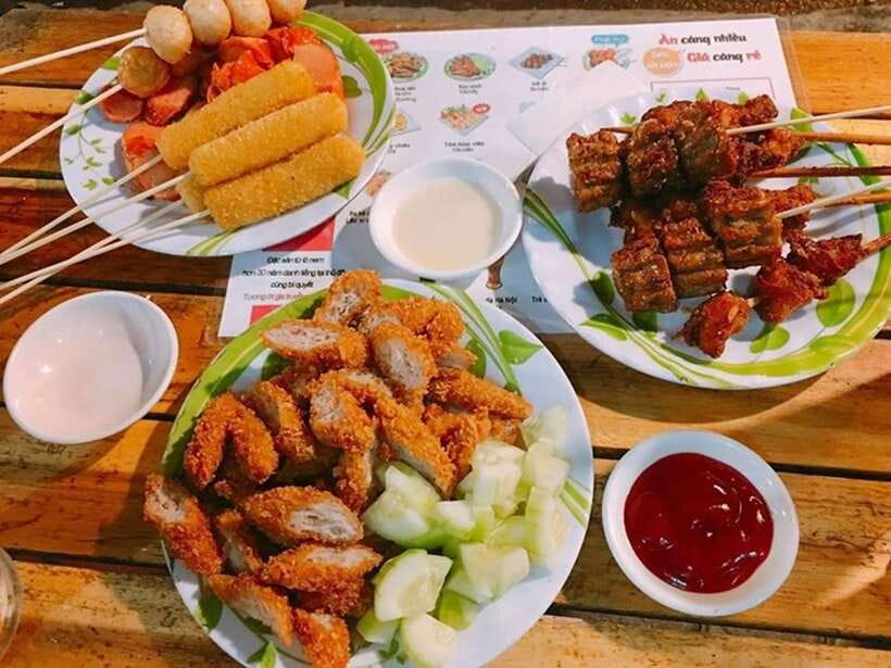 Hanoi: Eat Like a Local Small Group Street Food Tour - Sweet snacks, beer, iced tea, and coffee