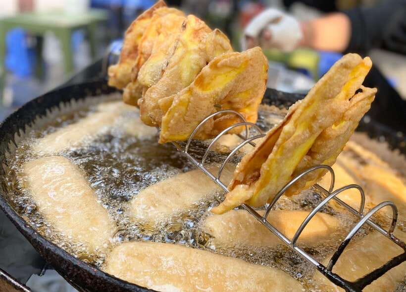 Hanoi: Guided Street Food Tour with Train Street Experience - The Train Street finish