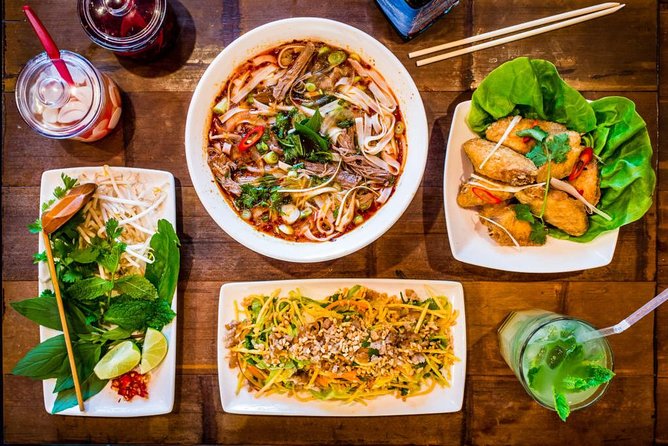 Hanoi street food tour (small group) - Why this small Hanoi food tour works