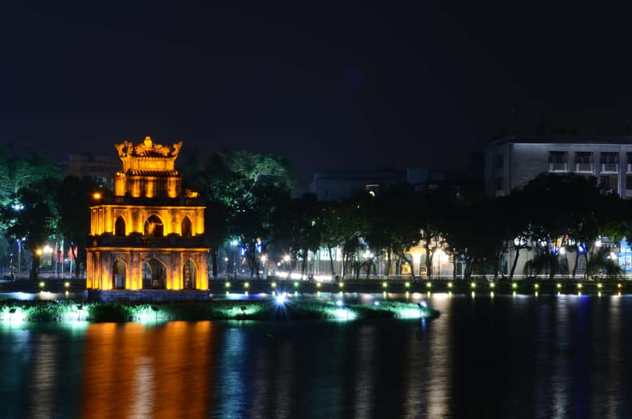 Hanoi: Street Food Walking Tour & Water Puppet Show - What you may eat during the three-hour food walk