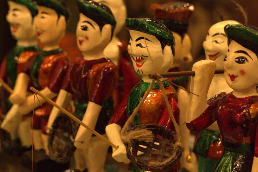 Hanoi: Street Food Walking Tour & Water Puppet Show - The value of having a local food guide