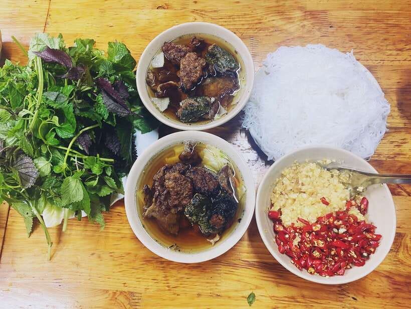 Hanoi: Vietnamese Street Food Tour with Egg Coffee - Key points at a glance