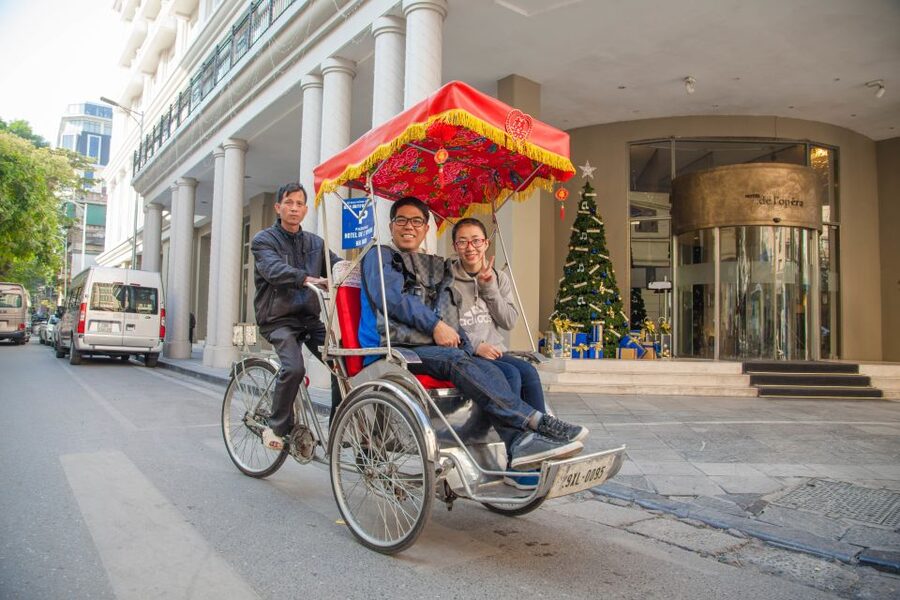 Hanoi Walking Street Food Tour & Cyclo Ride - Chè and the sweet side of Hanoi