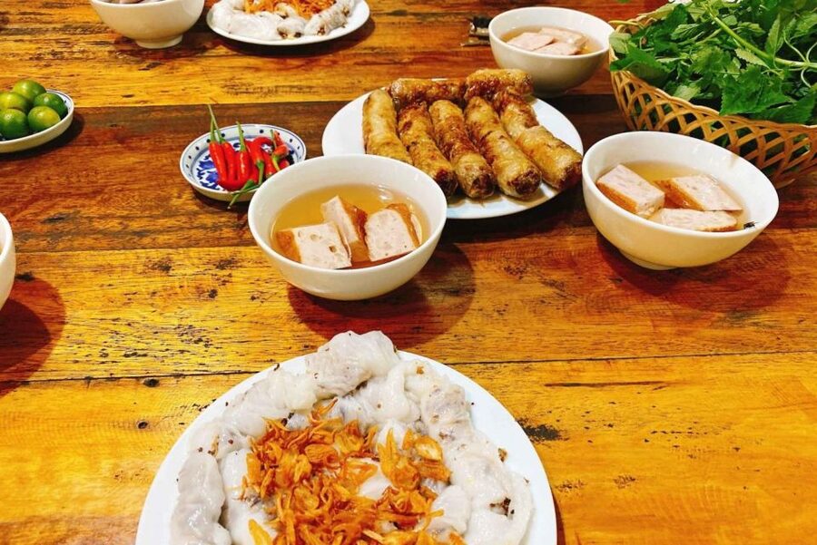 Hanoi: Walking Street Food Tour & Train Street w/Local Guide - From Quiet Alleys to Hanoi’s Daily Rhythm