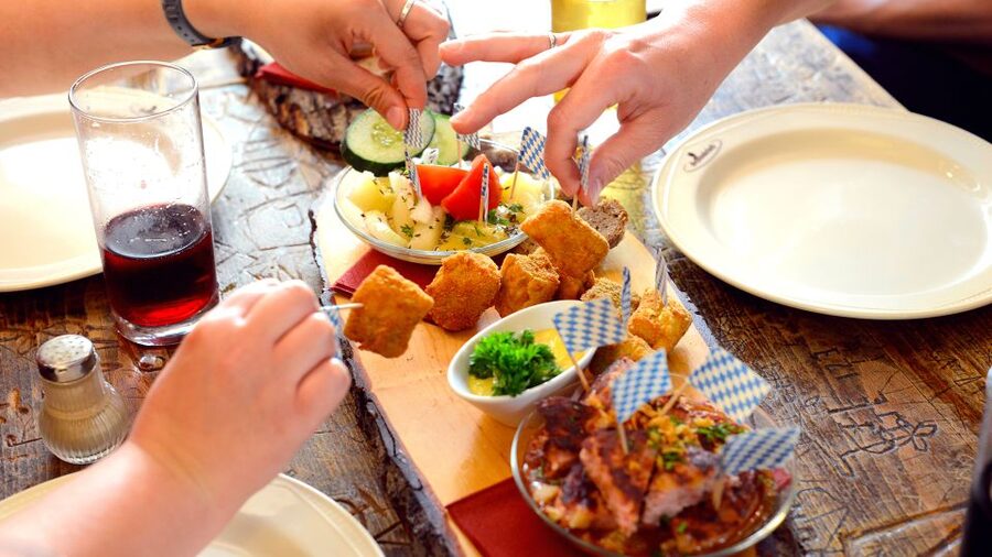 Heidelberg: Culinary city tour with delicious samples - Key things to know before booking