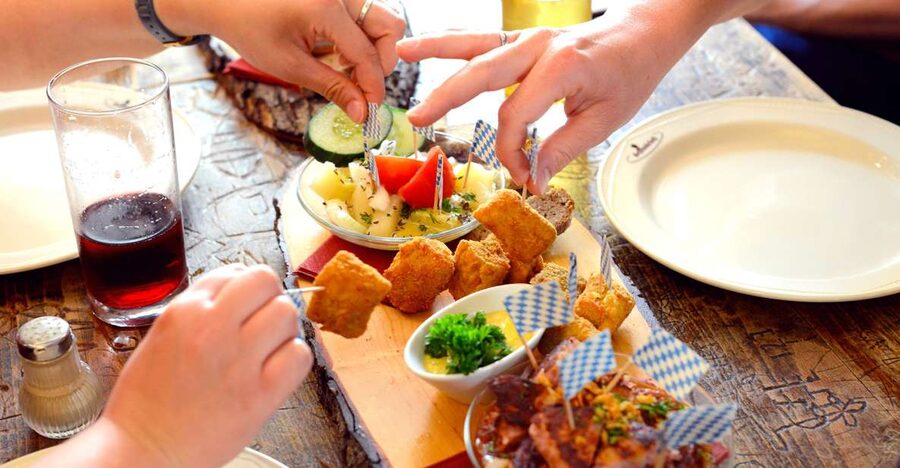 Heidelberg: Culinary city tour with delicious samples - Why food is a smart way to see Heidelberg