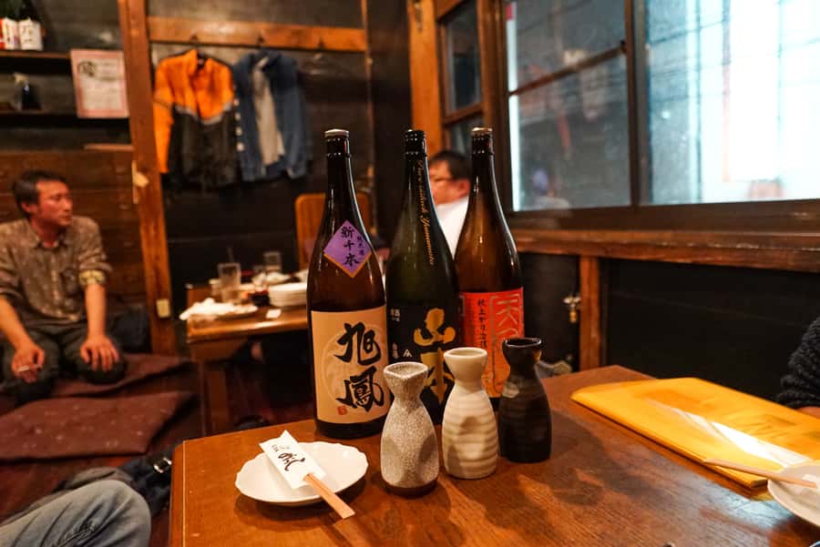 Hiroshima: Bar Hopping Food Tour - Starting with okonomiyaki near Nagarekawa