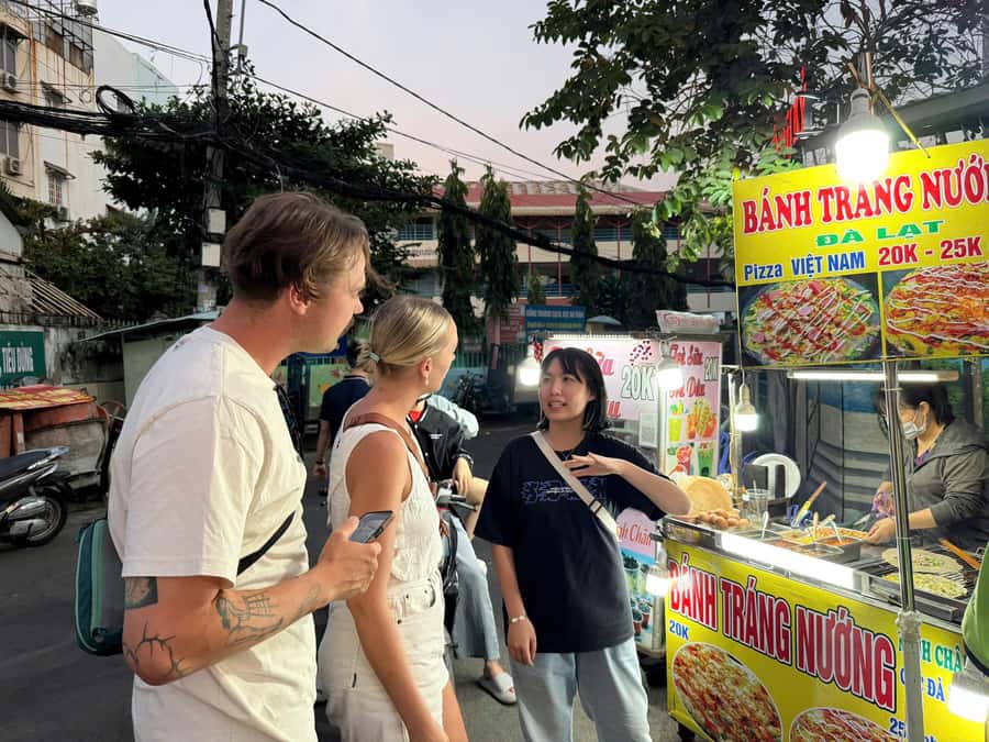 Ho Chi Minh: Local Food Tour by Scooter with Vegan Option - What the guides add to the meal