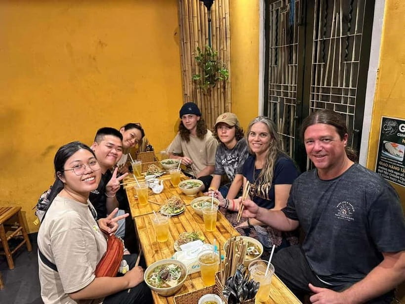 Ho Chi Minh: Street Food & Sightseeing Tour with Local Guide - Who should book this food tour?