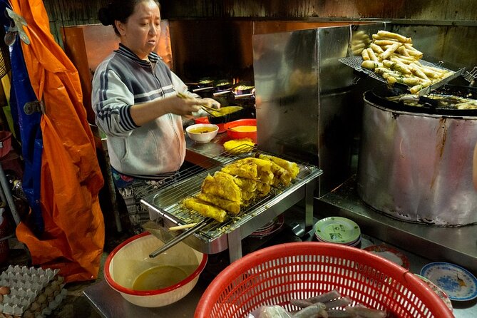 Hoi An at Sunset: Authentic Local Street Food Tour - Banh mi at a local bakery
