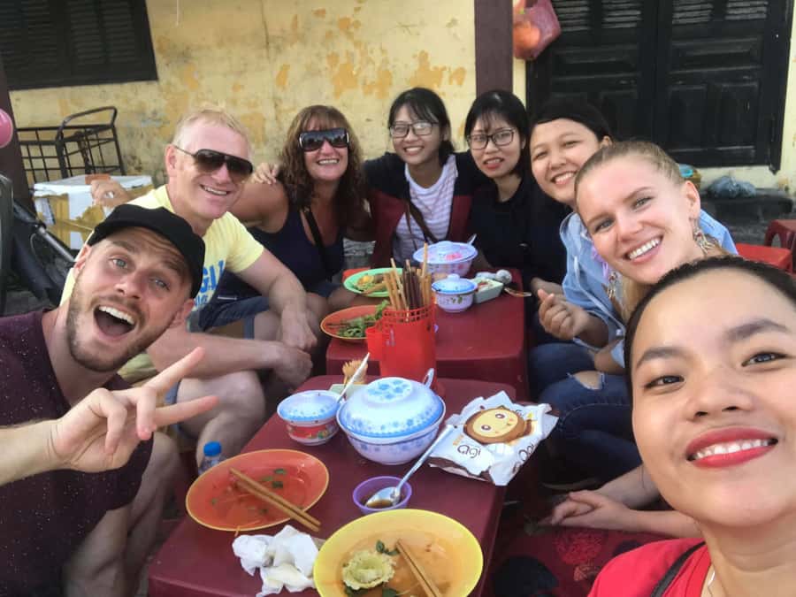 Hoi An: Bike Tour to Countryside and Food Tour - Five stops and nine dishes, from dumplings to dessert