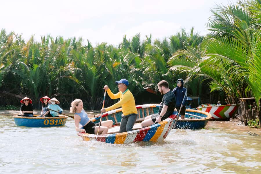 Hoi An: Unique Street Food Tour - Starting at 11 Hoang Dieu Street