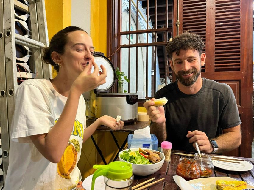 Hoi An Vegan Food Tour - Banh Xeo, Fried Wonton, and the savory stops