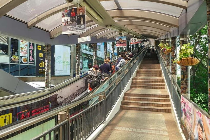Hong Kong Day Tour: Priority Peak Tram, City Walk & Dim Sum - Key points at a glance
