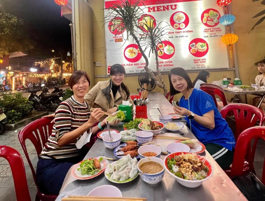 Hue: Night Street Food Tour by Cyclo with a Local Guide - Why a night food tour suits Hue